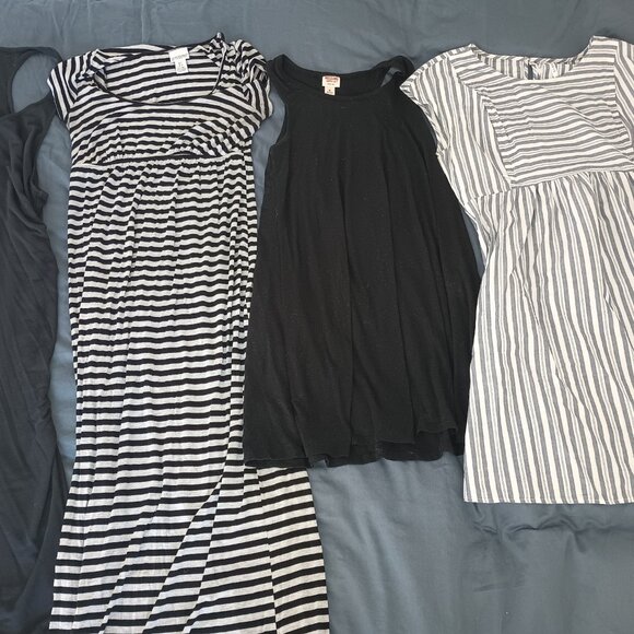 Maternity Bundle--Small to Large - Picture 3 of 4